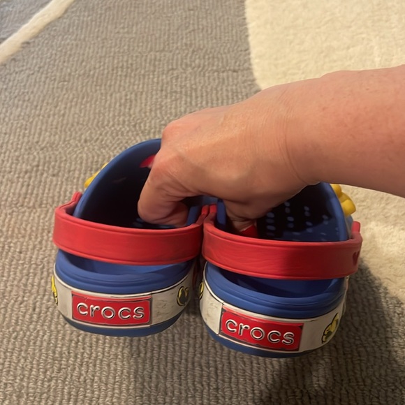 Mickey Mouse Light Up Crocs Sz J2 - Picture 3 of 4